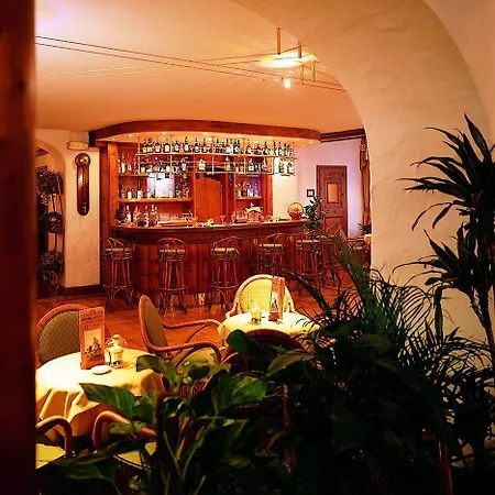 维多利亚公园酒店 4*