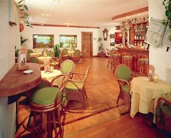 维多利亚公园酒店 4* 科尔蒂纳丹佩佐